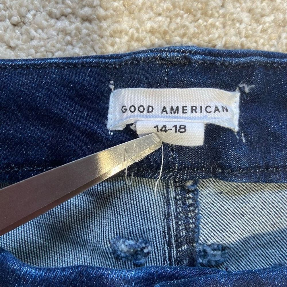 Good American Always Fits Good Legs Cigarette Jeans Women’s Size 14-18 - Picture 5 of 11